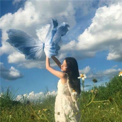 顶流粉丝旧照被扒，网友笑疯，连日来引热议
